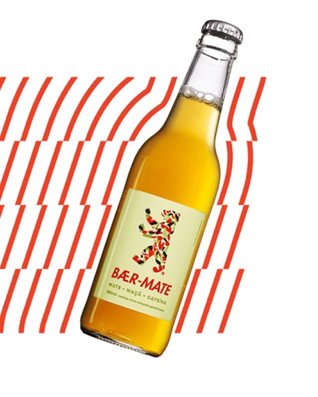 Garrafa de Bær-Mate com rótulo ilustrado e grafismo de linhas vermelhas